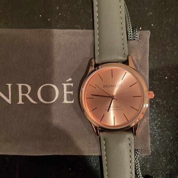 Monroe by Maestro genuine leather watch, rose gold, new , never used - Picture 2 of 7
